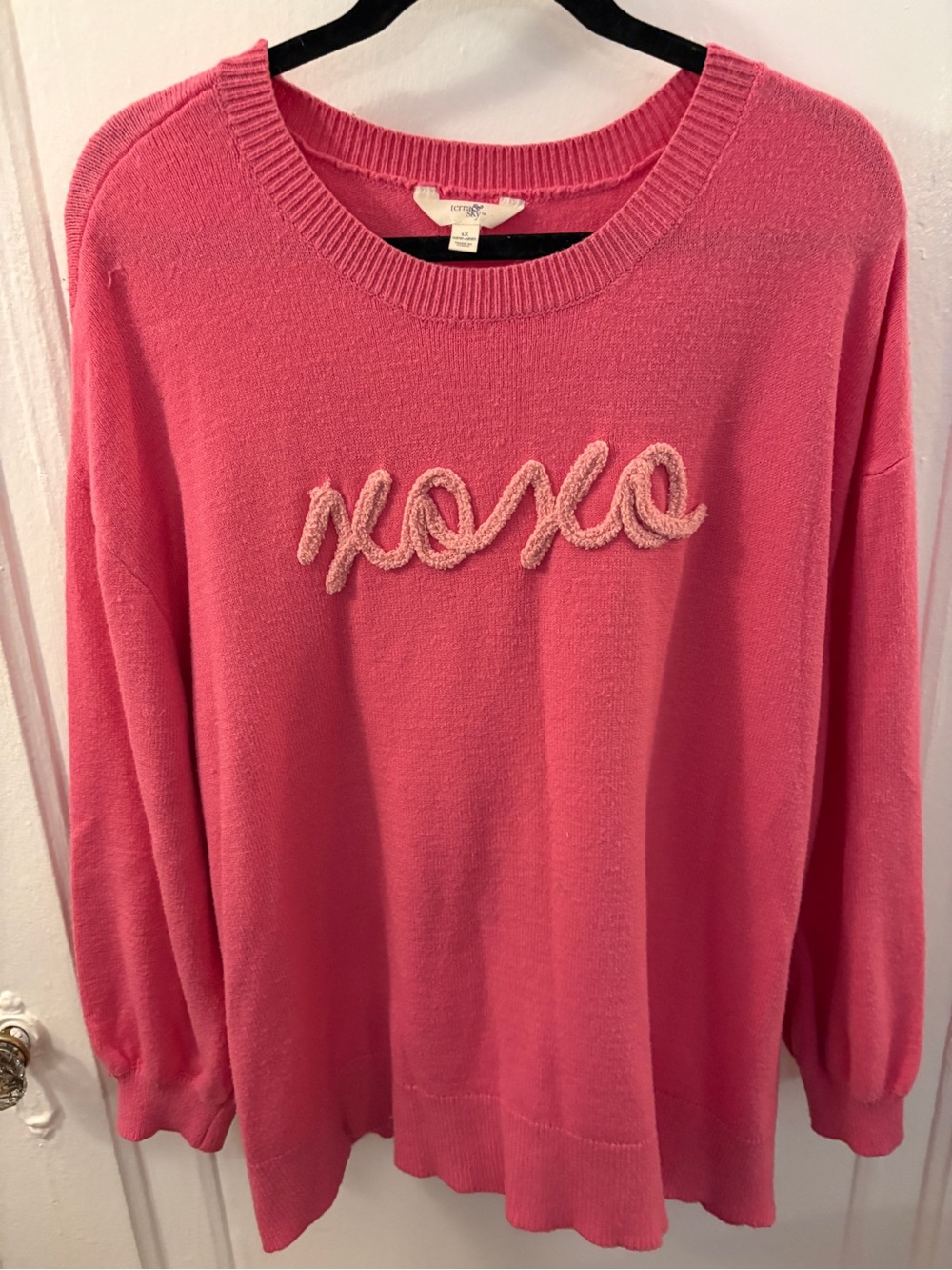 Terra & Sky Pink 'XOXO' Crewneck Sweater